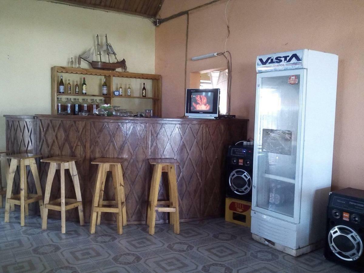 Chez Zizou Manakara Hotel Buitenkant foto